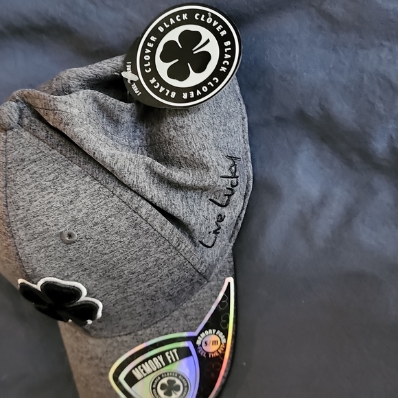 Memory fit lucky hat - Picture 2 of 3